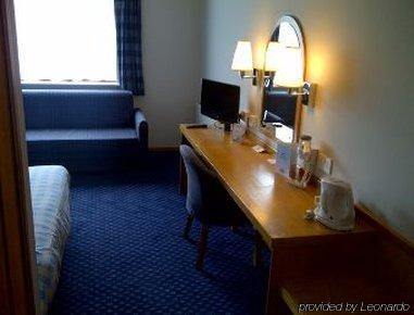 Days Inn Magor Room photo